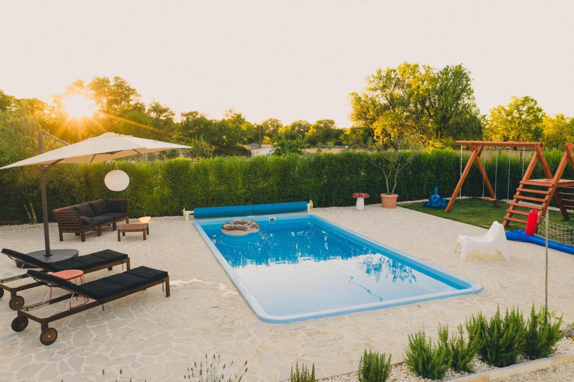 Cozy Country Home With Heated Outdoor Pool Šibenik Eksteriør bilde
