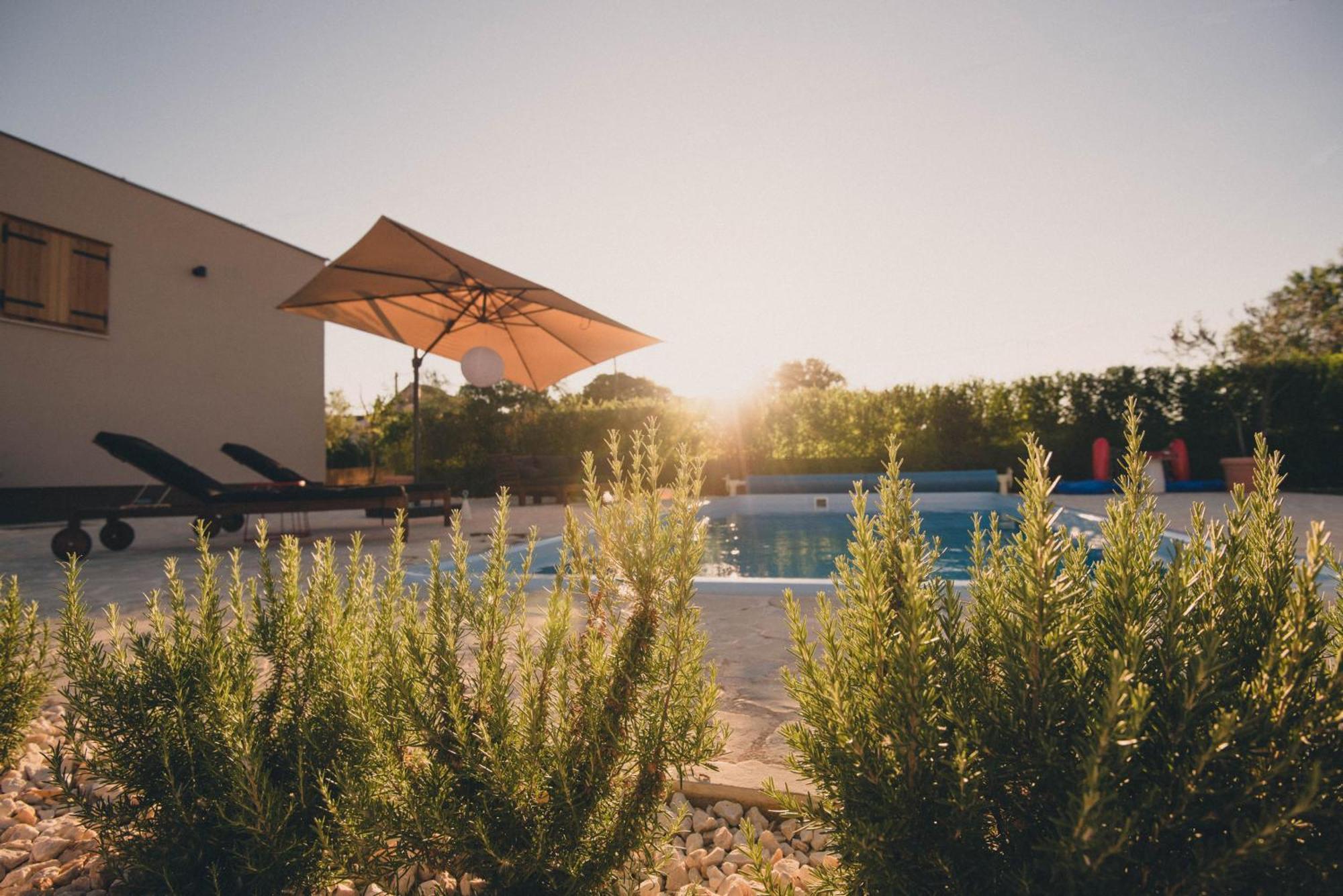 Cozy Country Home With Heated Outdoor Pool Šibenik Eksteriør bilde